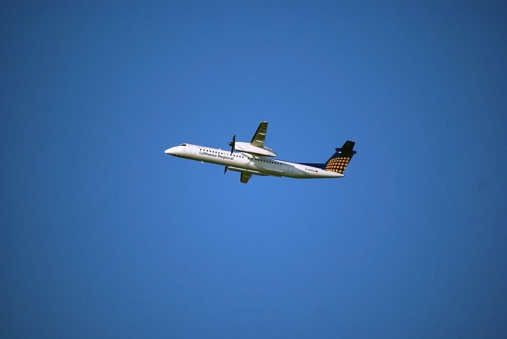 D-ADHQ.JPG