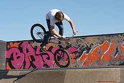 b-09.jpg