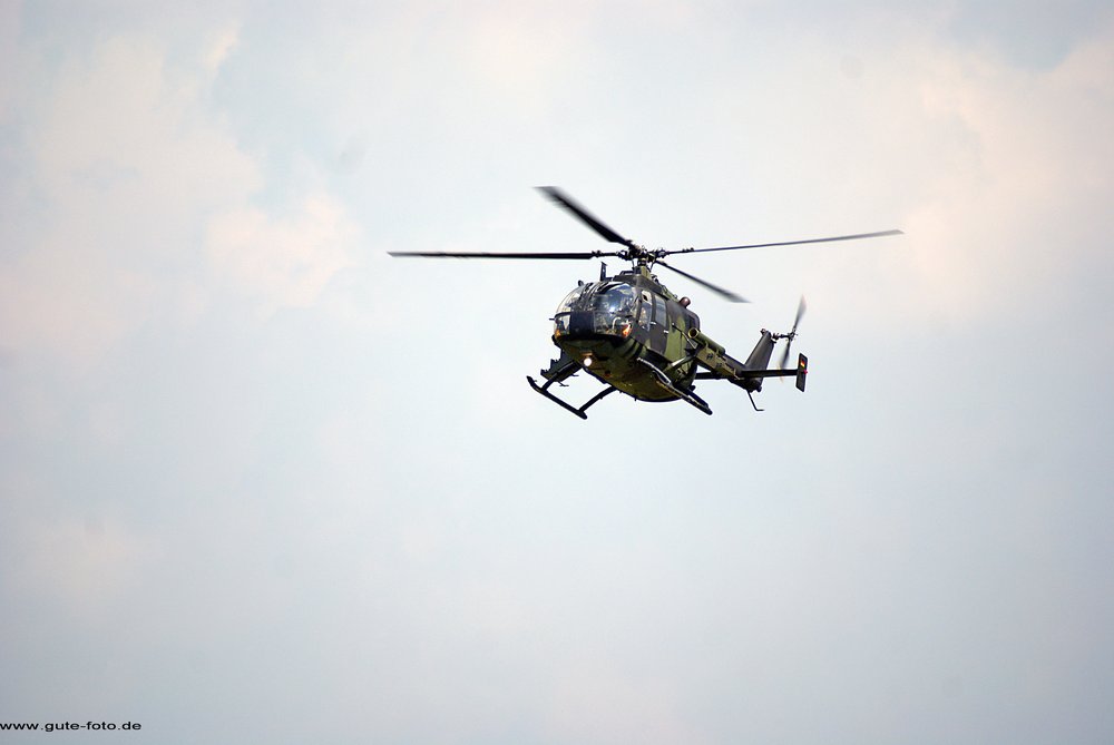 Bo 105 - 002.jpg