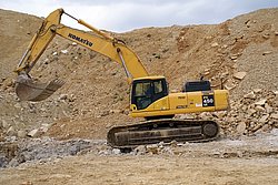 KOMATSU-PC-450-LC.JPG