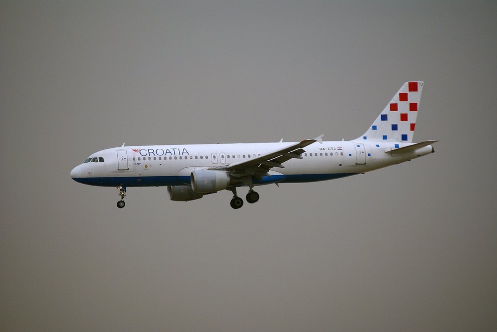 9A-CTJ.JPG
