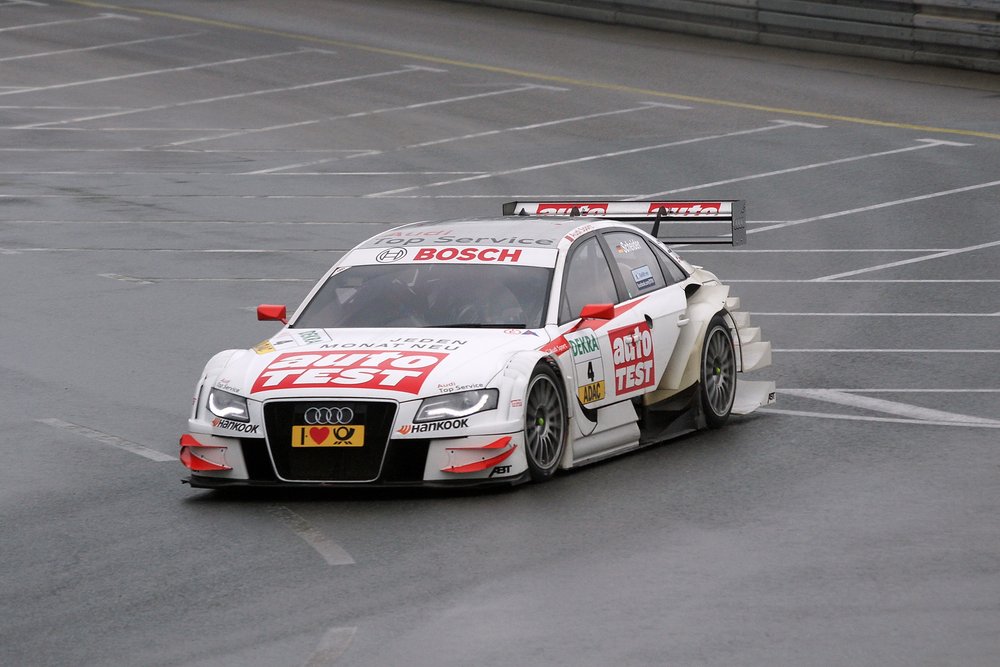 Schneider-04.jpg
