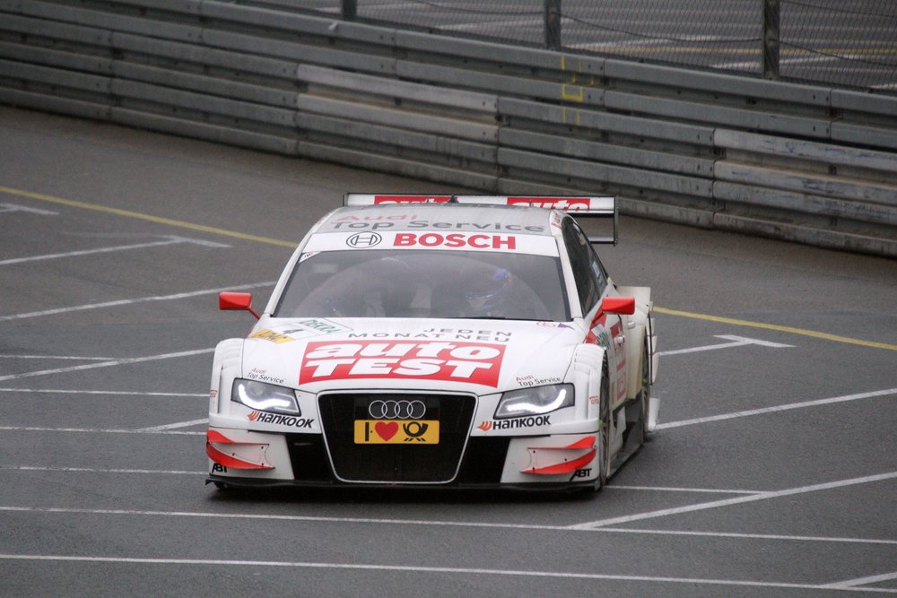 Schneider-07.jpg