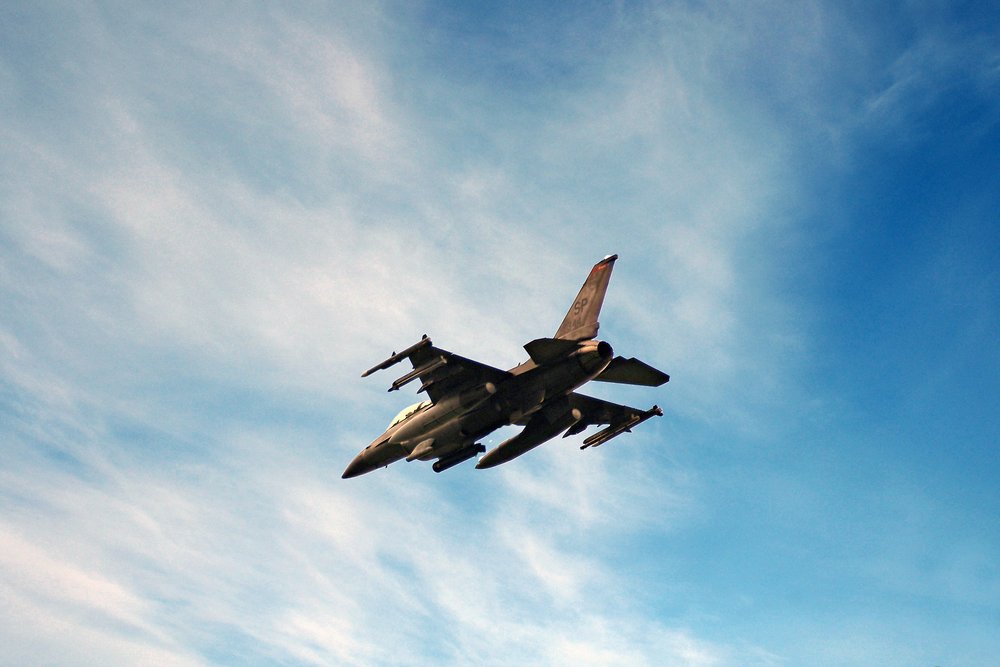 F-16-008.JPG