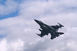 F-16-001.JPG