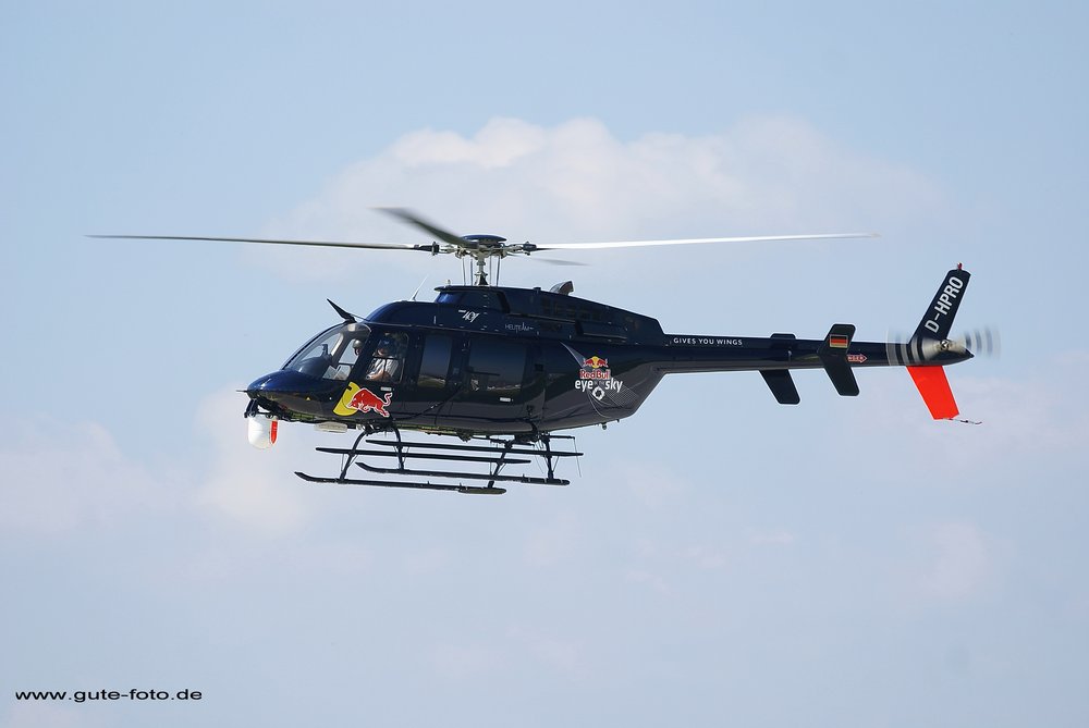 Bell 407 - D-HPRO.jpg