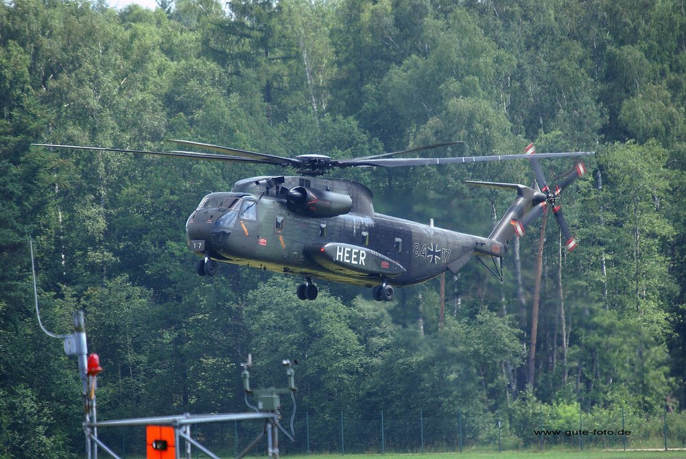 Sikorsky CH-53 G - 84+17.jpg