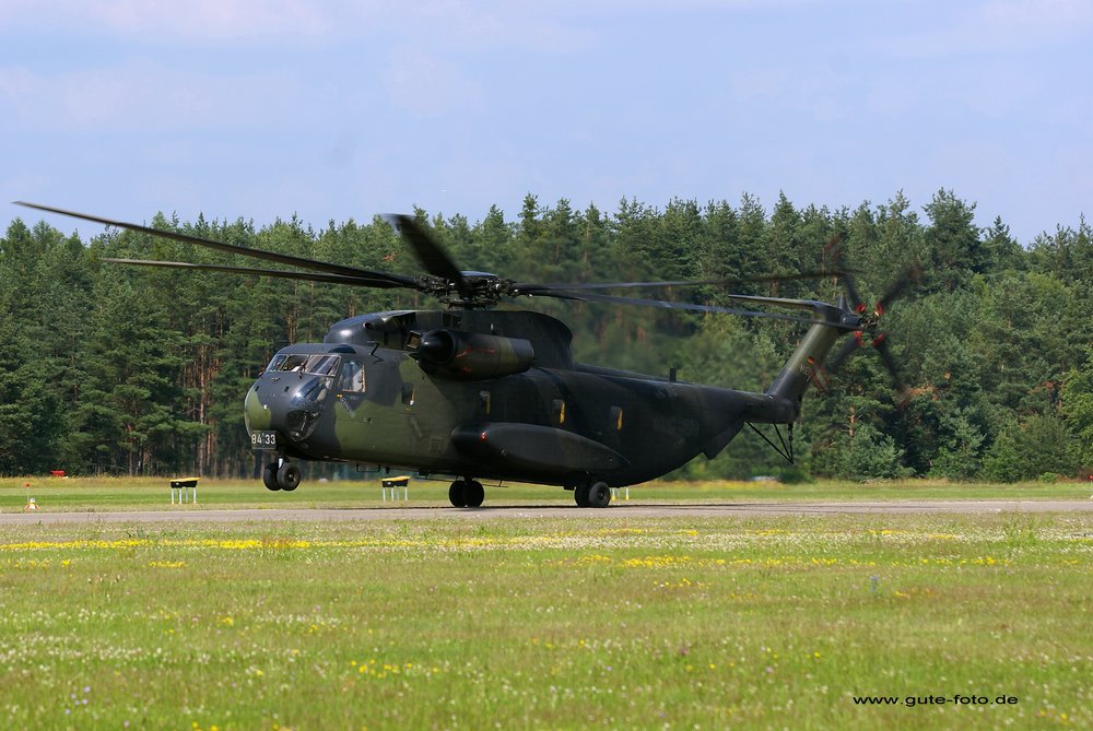 Sikorsky CH-53 G - 84+33.jpg