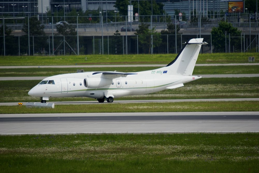OE-HTJ.JPG