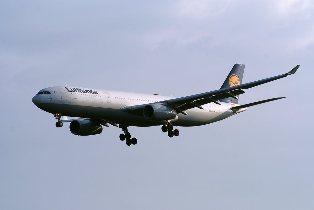 D-AIKB-1.JPG
