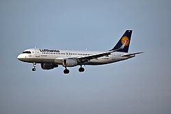 D-AIZR.jpg
