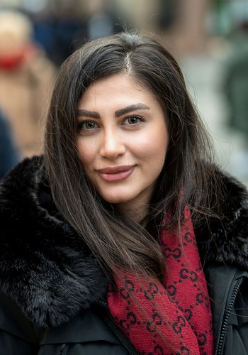 niloufarnikoo.jpg