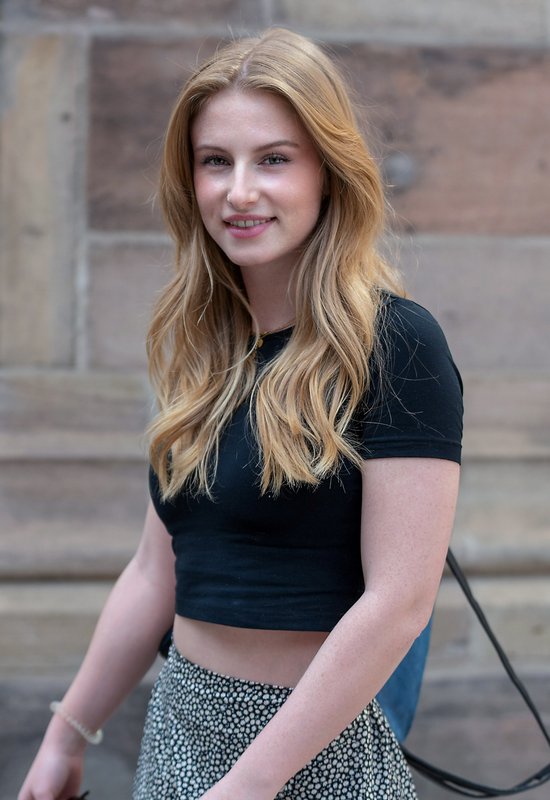 stefanie.schnisa.jpg