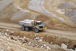 VOLVO-A35-2.JPG