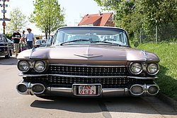 Cadillac-001.JPG