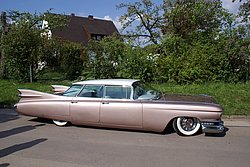 Cadillac-002.JPG