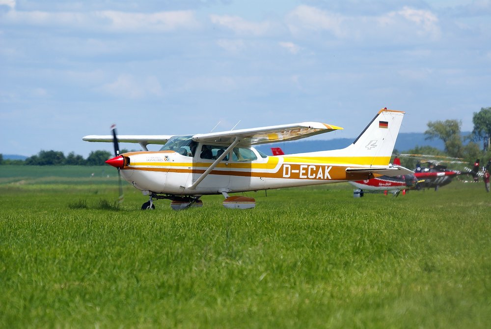 D-ECAK.JPG