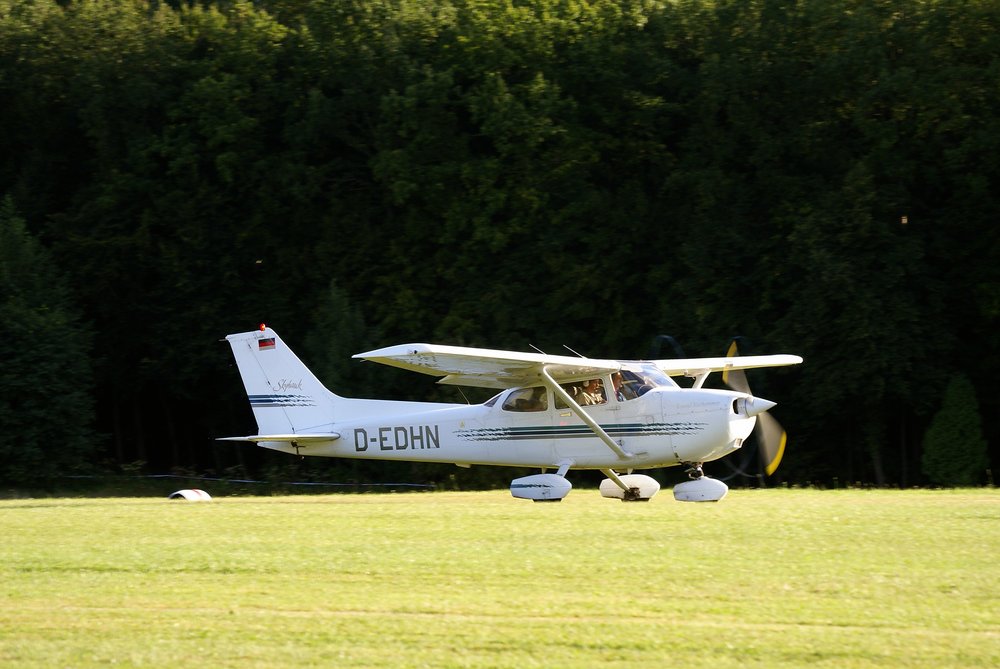 D-EDHN.JPG