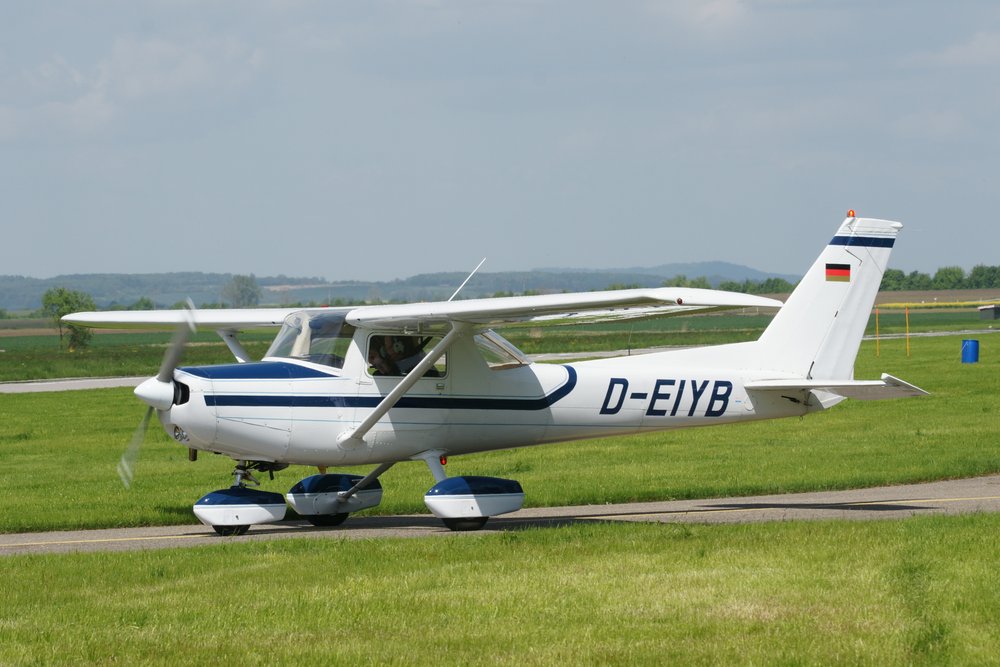 D-EIYB.JPG