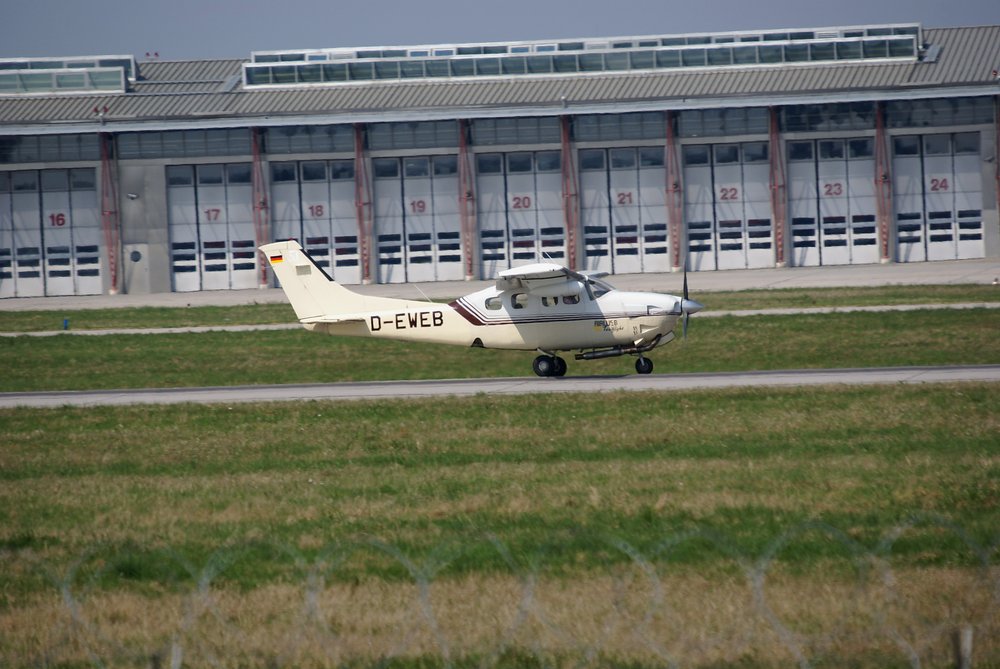 D-EWEB.JPG