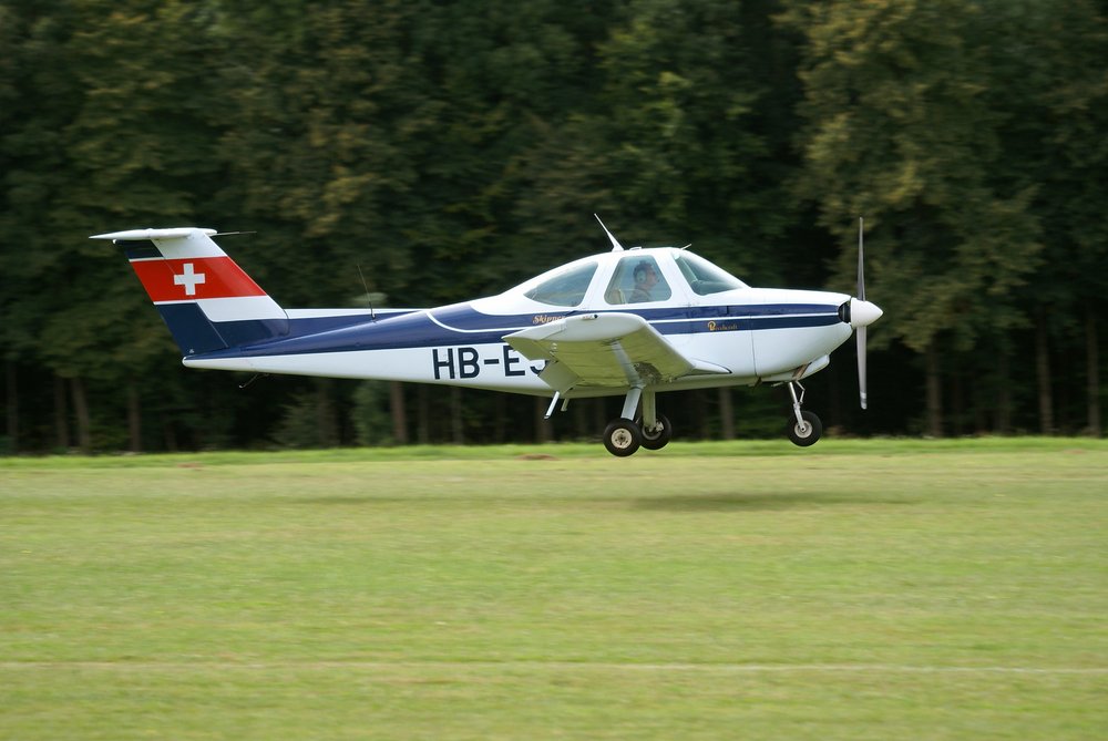 HB-EJD.JPG