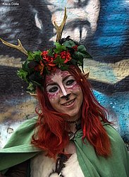 051.jpg